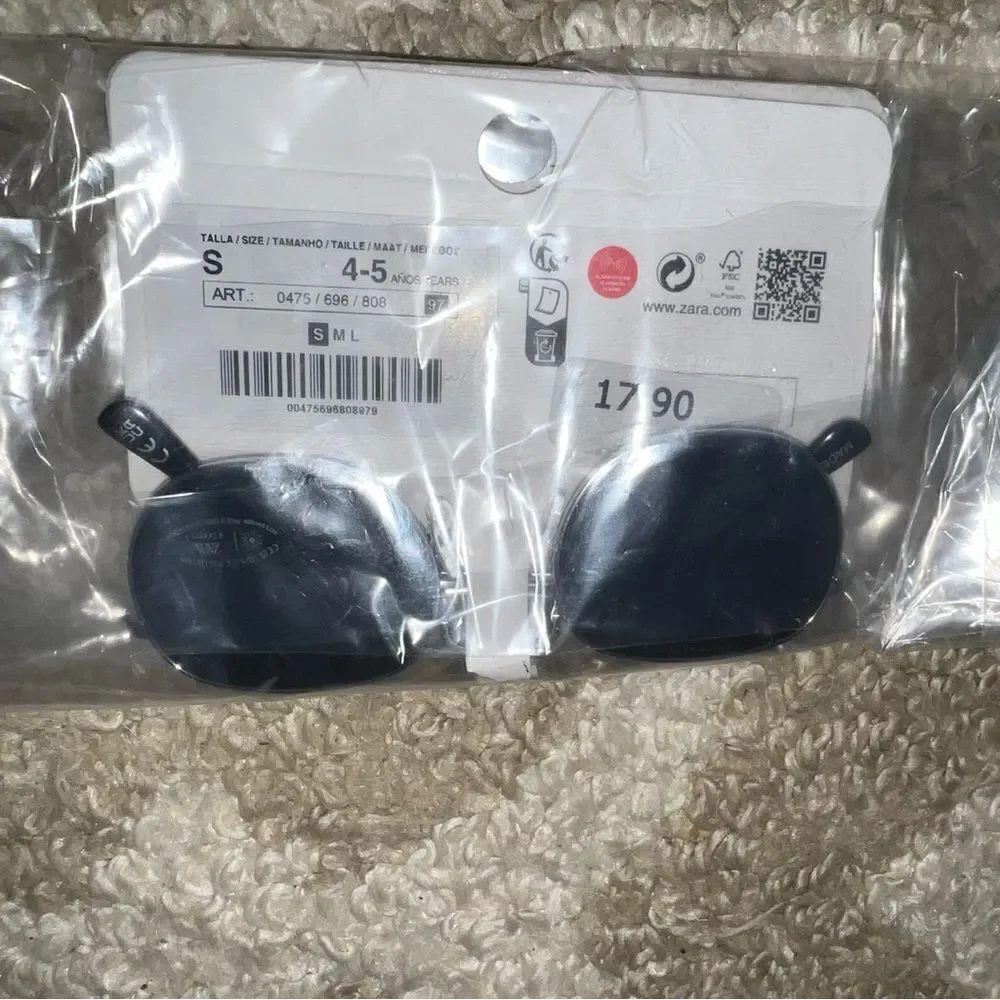 Zara size 4-5 sunglasses